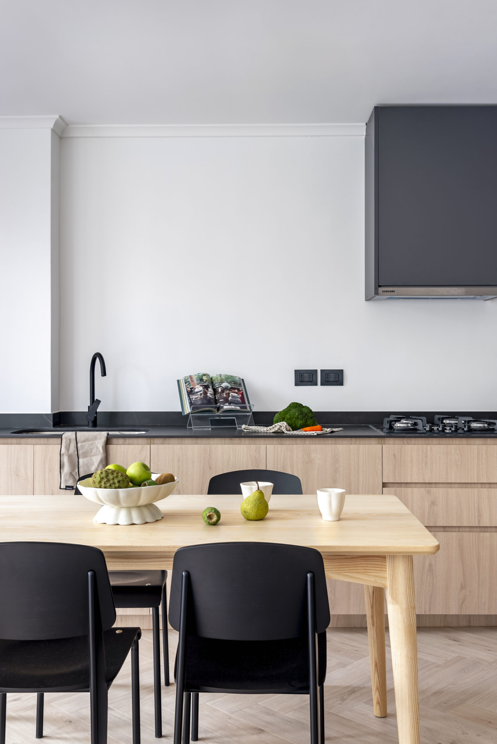 Silla Standard Jean Prouvé Negra Madera negra - Imagen 8