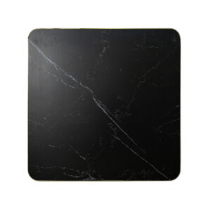 Cubierta mesa restaurante mármol negro borde dorado liso